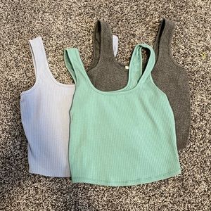 🛑Sold🛑Used Once or twice if that - 3 Destined Ribbed Cropped Tanks